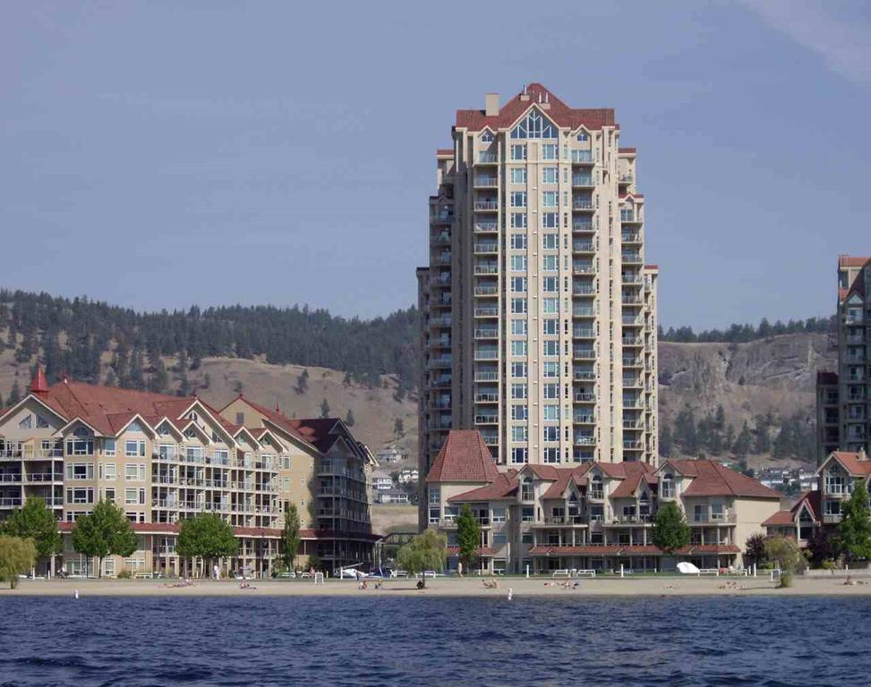 Sunset Waterfront Resort By Kelownacondorentals Exterior foto